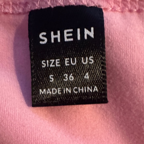 SHEIN Coral Pink Scoop Neck Long Sleeve Crop Top - Picture 2 of 2